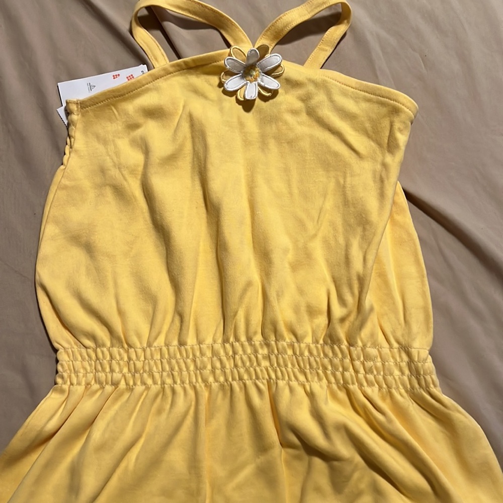 Skirt and top outfit. - Picture 2 of 6